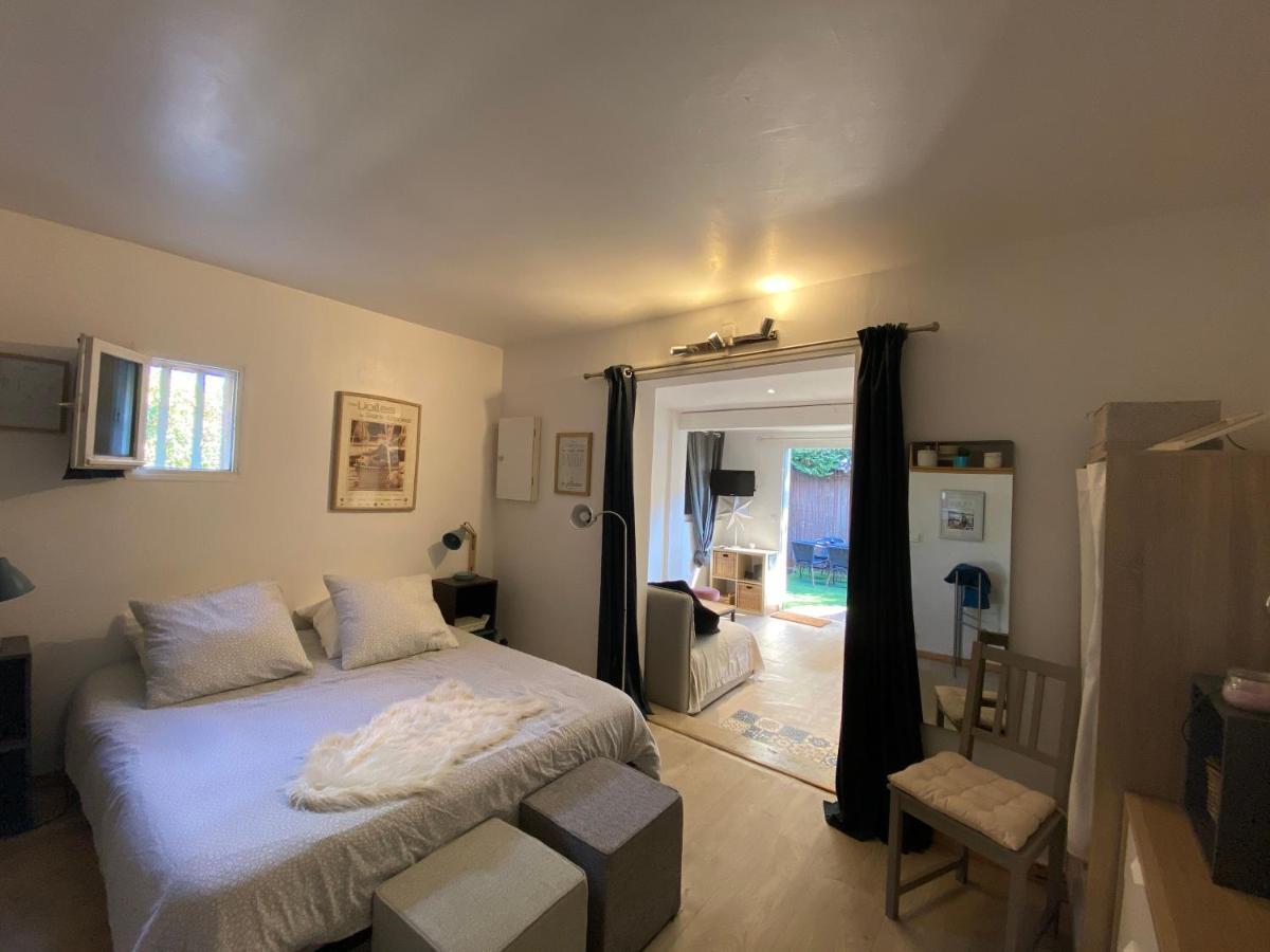 Agreable Studio Proche Sttropez Piscine Et Tennis Gassin Εξωτερικό φωτογραφία