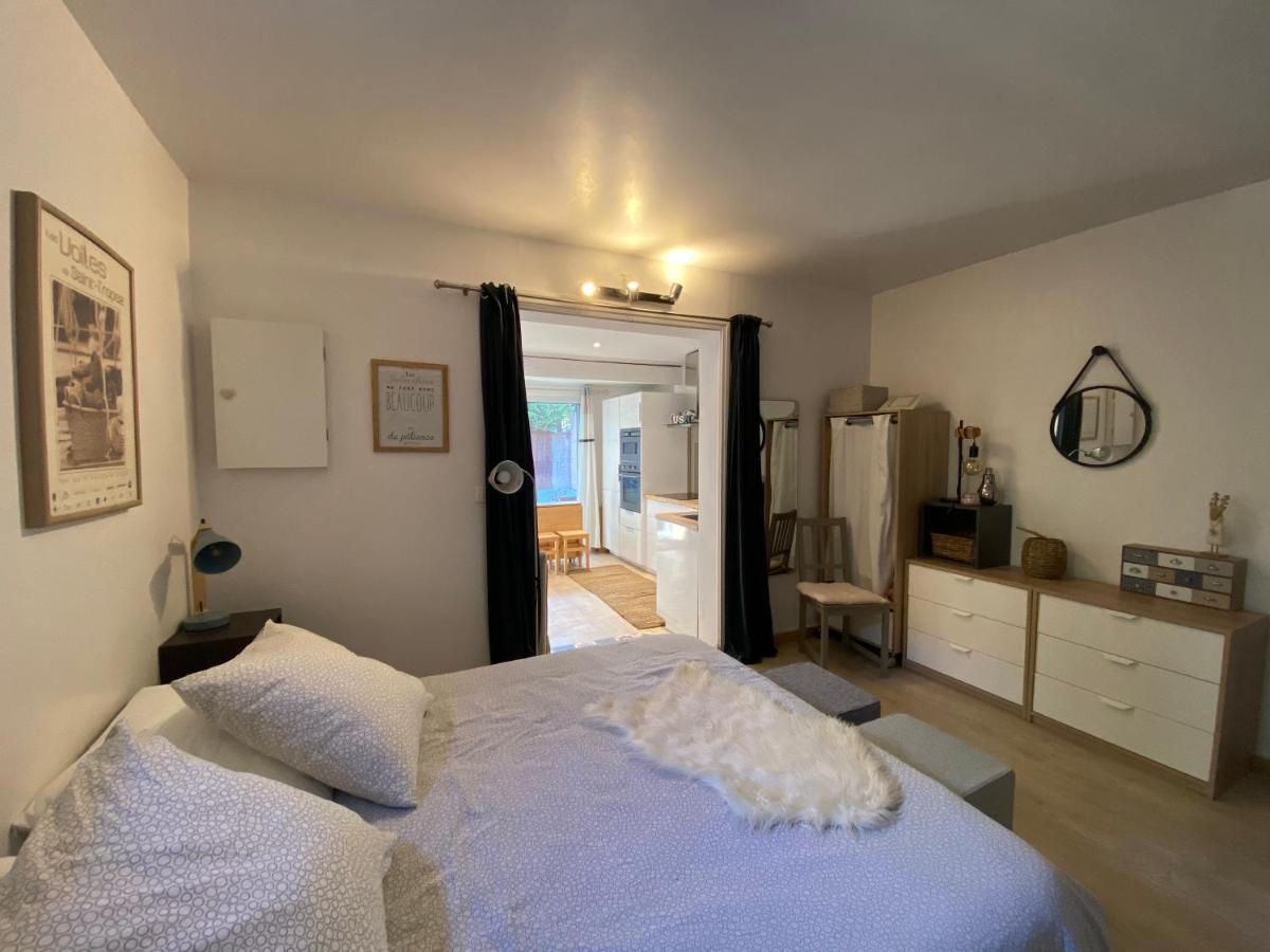 Agreable Studio Proche Sttropez Piscine Et Tennis Gassin Εξωτερικό φωτογραφία